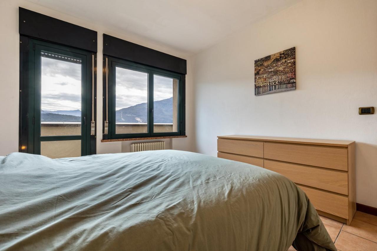 Ferienwohnung La Terrazza Di Vincent Sul Garda Riva del Garda Exterior foto