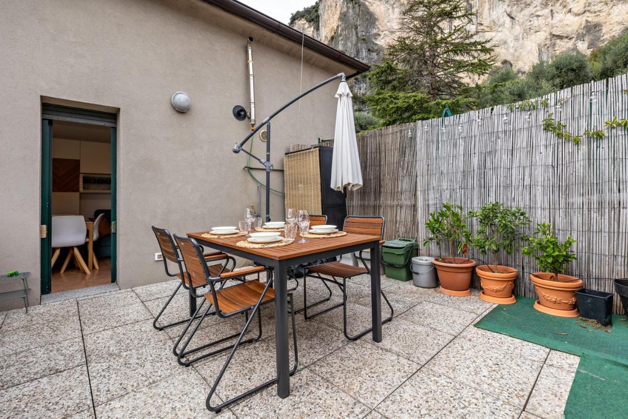 Ferienwohnung La Terrazza Di Vincent Sul Garda Riva del Garda Exterior foto