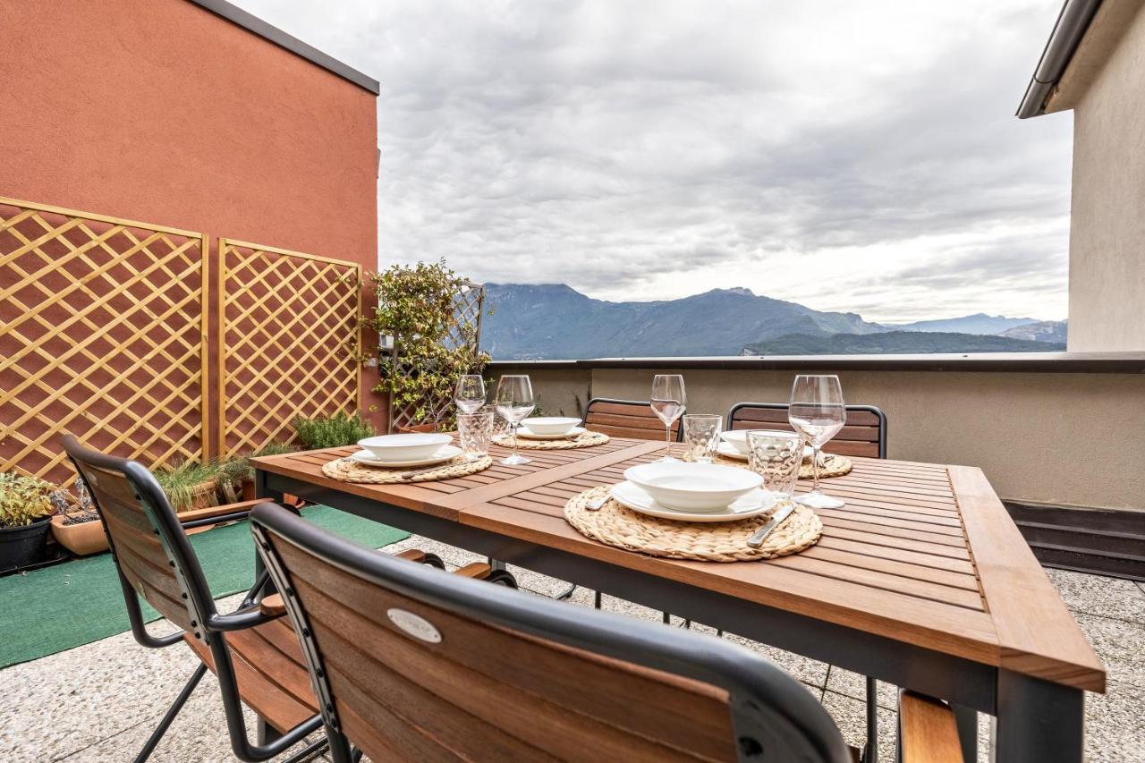 Ferienwohnung La Terrazza Di Vincent Sul Garda Riva del Garda Exterior foto